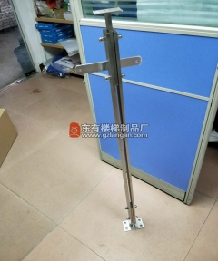 常用在落地玻璃欄桿的玻璃外掛雙板立柱